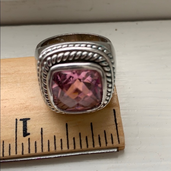 Beautiful costume jewelry pink stone ring - Picture 4 of 5